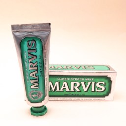 Зубная паста Классическая насыщенная мята Marvis 25 мл